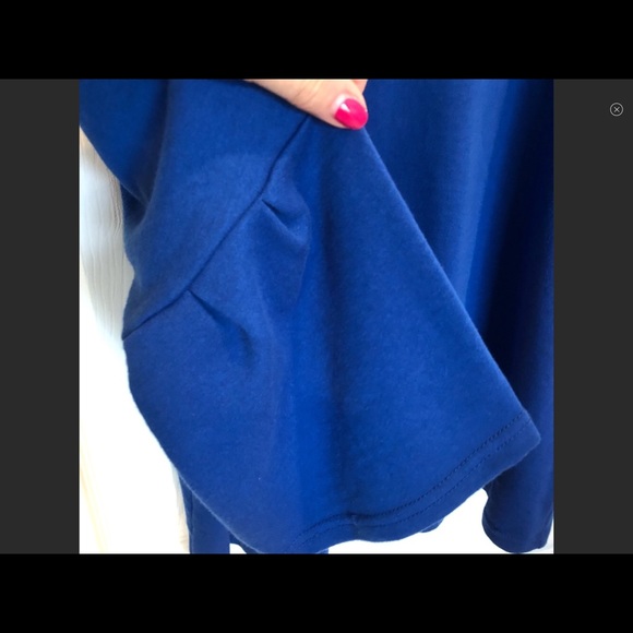 The New Sweatshirt! Great Details LB size 18/20 - Picture 3 of 4